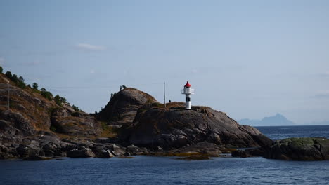 lighthouse-in-Reine,-Lofoten,-Norway