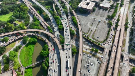 Downtown-Houston-interstate-freeway-traffic