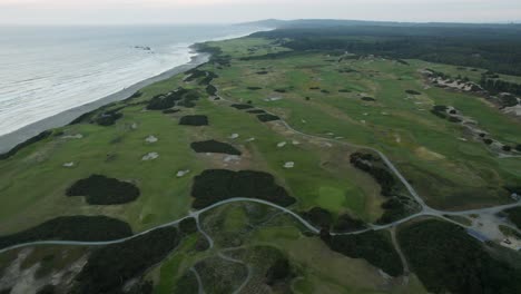 Aerial-Establishing-View-over-Bandon-Dunes-Golf-Course-on-the-Oregon-Coast