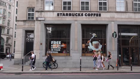 Central-London-England-September-2022-Establishing-shot-Starbucks-coffee-chain-store