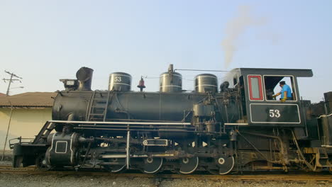 inside-a-working-steam-locomotive