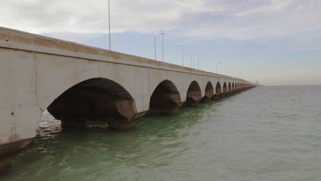 Puente-Sobre-El-Océano