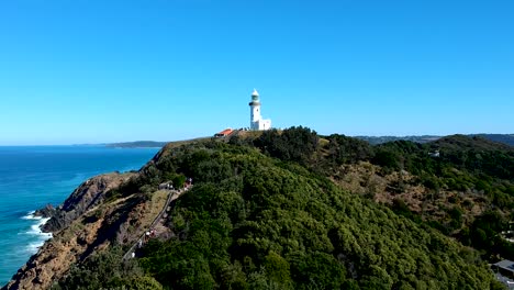 Aerial-view-of-seaside-lighthouse-in-Byron-bay,-Australia