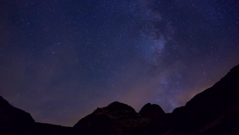 A-night-astrotimelapse-in-the-mountains