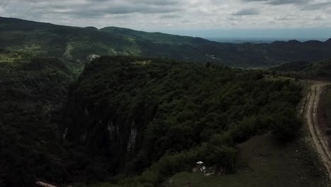 Grüne-Berge,-Drohnenschuss-In-Georgien
