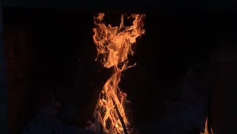 Slow-motion-of-fire-in-Chimney