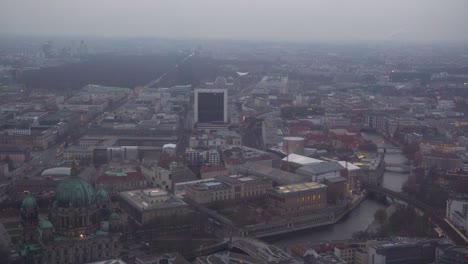 Aerial-view-of-the-centre-of-Berlin-on-a-cloudy-day-of-winter