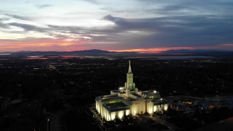 Drone-footage-of-LDS-temple-at-sunset