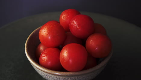 Rotation,-Nahaufnahme,-Reifer-Roter-Tomaten