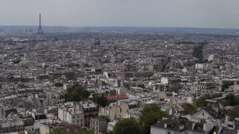 SLOW-MOTION:-Lovely-city-view-of-Paris-including-Eiffel-Tower,-France
