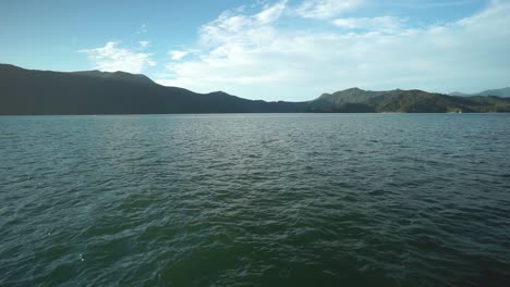 SLOWMO---View-from-boat-of-Marlborough-Sounds,-New-Zealand