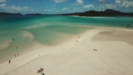 Aerial-view-over-the-Whitsundays-beach