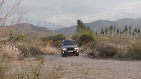 Acampar-Y-Explorar-El-Lago-Issyk-kul-En-Kirguistán
