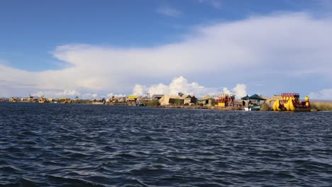 Lago-Titicaca-En-Perú,-Puno,-América-Del-Sur,-Vistas-Desde-Un-Barco