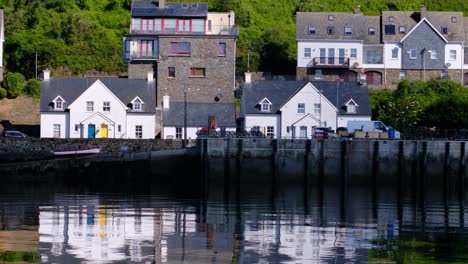 Early-morning-on-the-Kinsale's-Pier-with-cottages