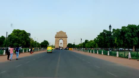 Langsame-Bewegungen-In-Richtung-India-Gate,-Vorwärts-Für-India-Gate