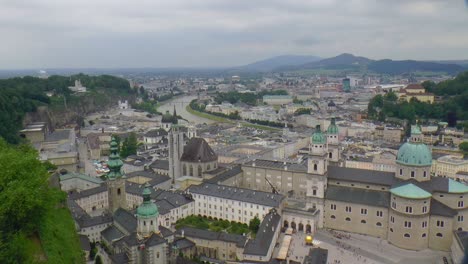 View-over-Salzburg,-the-world-famous-city-of-Mozart