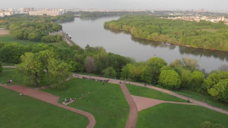 Moscow-Moska-River-and-Chuch-of-Kazan-4k-from-a-drone-in-the-afternoon