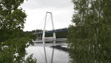 Puente-Atirantado-Kolbäck-En-Umeå-En-El-Norte-De-Suecia
