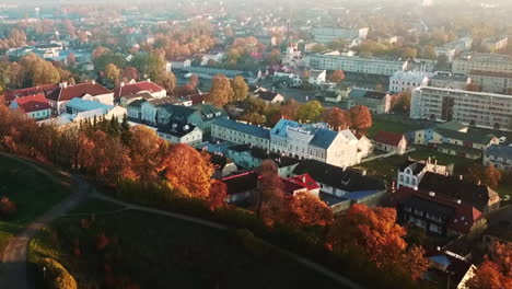 Drone-moving-over-the-old-Castle-of-Rakvere-and-a-flag