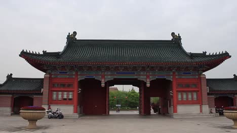 Una-Pequeña-Pagoda-En-Shanghai