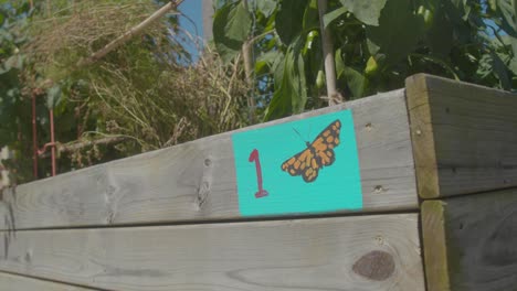 Handbemaltes-Schmetterlingsgartenschild