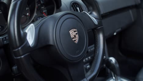 Steering-wheel-of-Porsche-Boxster