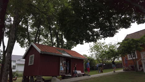 Esta-Casa-En-Åsgårdstrand,-Noruega,-Fue-La-Primera-Casa-Que-Compró-El-Famoso-Pintor-Edvard-Munch