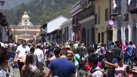 Santa-Catalina-Arch,-Antigua,-Guatemala