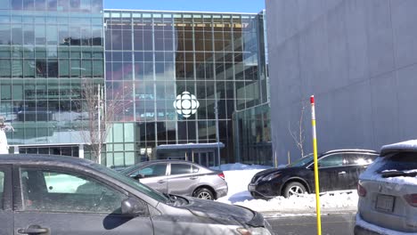 El-Nuevo-Edificio-De-Radio-Canadá-Al-Aire-Libre-Durante-El-Invierno.