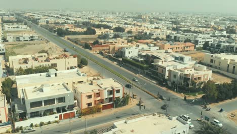 Aerial-View-Above-Cross-Road-In-Clifton-Cantonment-In-Karachi,-Pakistan