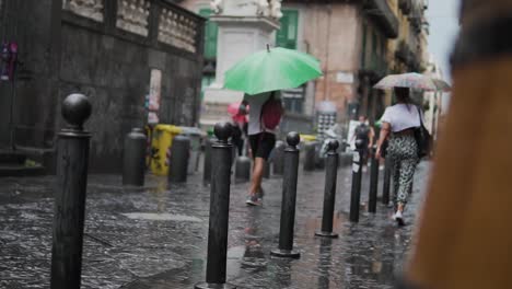 Rainy-Summer-Day-in-Naples,-Italy