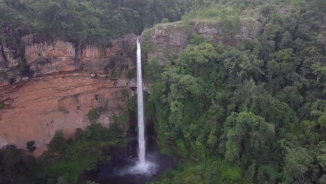 Trucking-aerial:-Stunning-Lone-Creek-Falls-escarpment-in-South-Africa