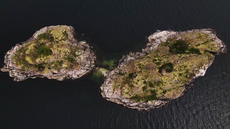 Vista-De-ángulo-Alto-De-La-Isla-Hodgson-En-Columbia-Británica