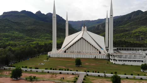 Aerial-View-Of-Faisal-Masjid-Mosque-At-Foothills-Of-Margala-Hills