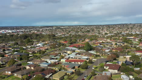 AERIAL-Over-Belmont-And-Highton-Hills,-Geelong-Australia