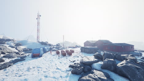 Vista-De-La-Antigua-Base-Antártica-En-La-Estación-Del-Polo-Sur-En-La-Antártida