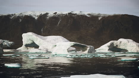 Arctic-nature-landscape-with-icebergs-in-Greenland-icefjord
