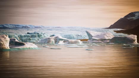 Muchos-Icebergs-Derretidos-En-La-Antártida