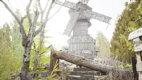 Alte-Traditionelle-Hölzerne-Windmühle-Im-Wald