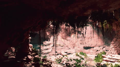 Höhle-In-Einem-Erloschenen-Vulkan-Auf-Der-Insel
