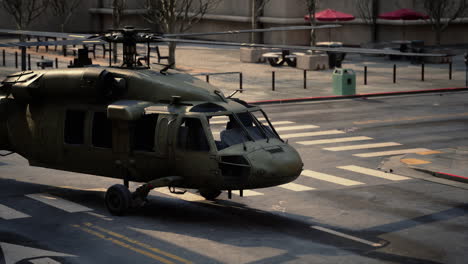 Military-helicopter-in-New-York-City