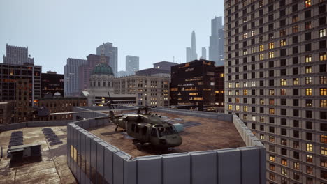 Militärhubschrauber-In-Der-Innenstadt-Bei-Sonnenuntergang