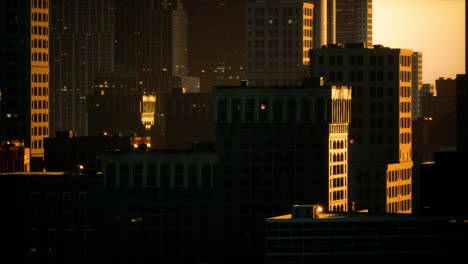 Wolkenkratzer-Der-Großstadt-Bei-Sonnenuntergang