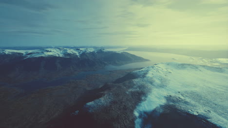 Luftaufnahme-Des-Fjords-Bei-Kaltem-Winterwetter