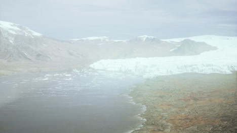 Großer-Gletscher-In-Den-Bergen-In-Alaska-Im-Sommer