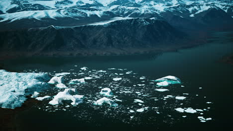 Panoramic-view-of-big-Glacier-at-Alaska