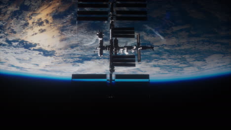 Estación-Espacial-Internacional-Gira-Paneles-Solares-En-El-Espacio-Exterior