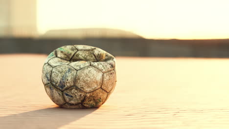 Vintage-Fußball-Auf-Sand