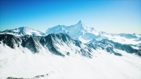 panoramic-mountain-view-of-snow-capped-peaks-and-glaciers